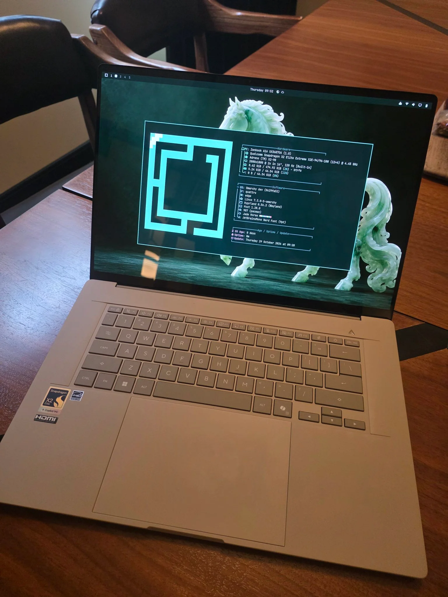 Asus Zenbook A16